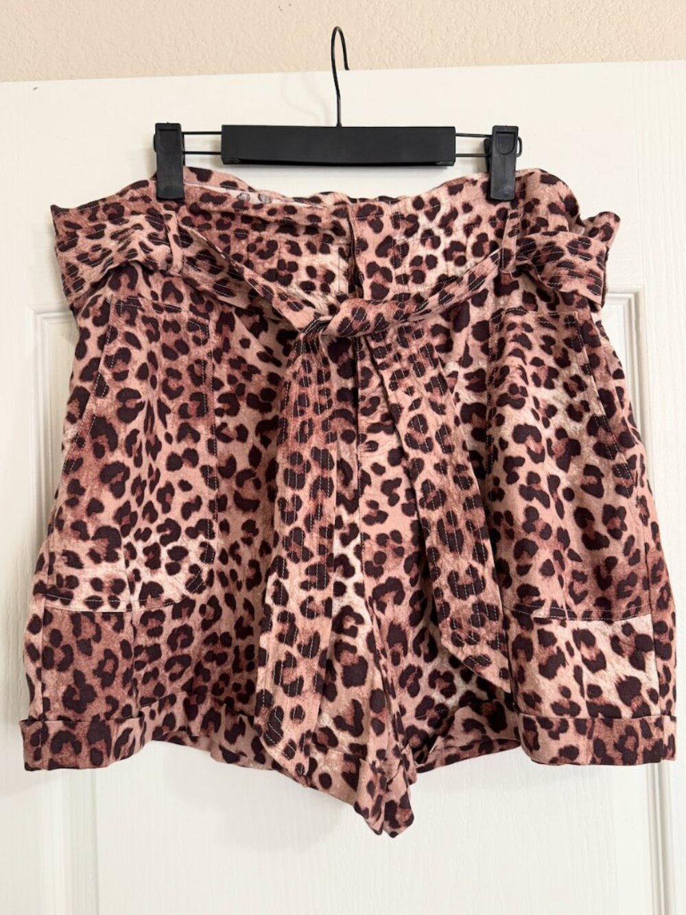 Rebecca Minkoff Leopard Linen Shorts with a Belt XL